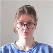 Sono una studentessa universitaria che vorrebbe insegnare a gestire al meglio i compiti e lo studio a bimbi e ragazzi!